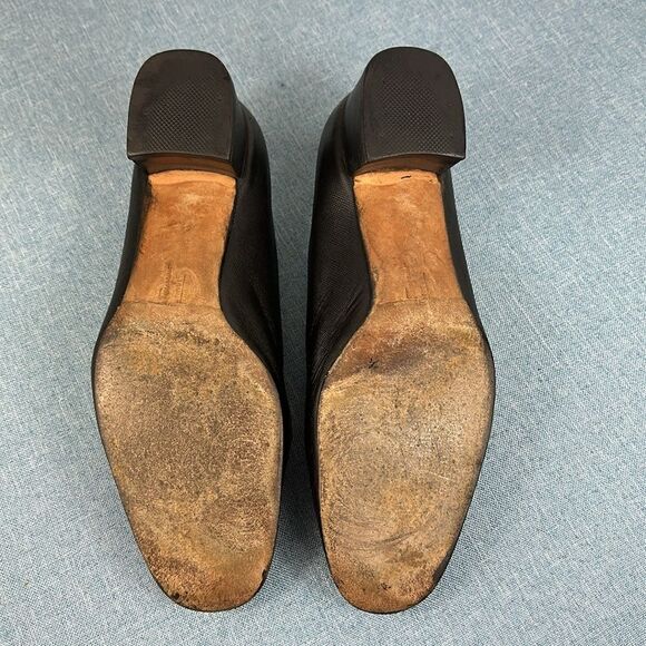 Salvatore Ferragamo Black Leather Square Toe Gold Logo Block Heels Size 7.5 C - Picture 7 of 9